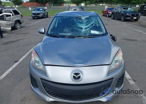 2013 Mazda 3 I z USA, uszkodzony, nr VIN JM1BL1VP7D1777559